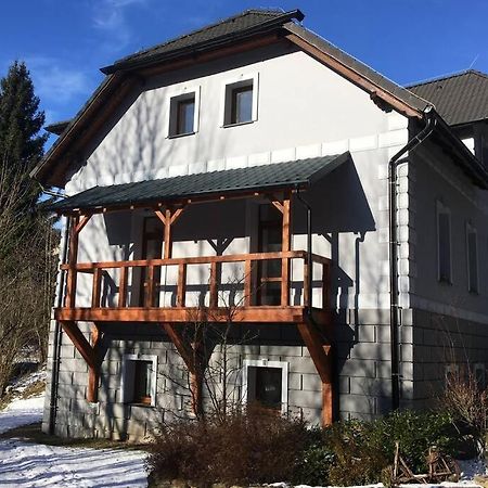Villa Vykmanov Medenec 외부 사진